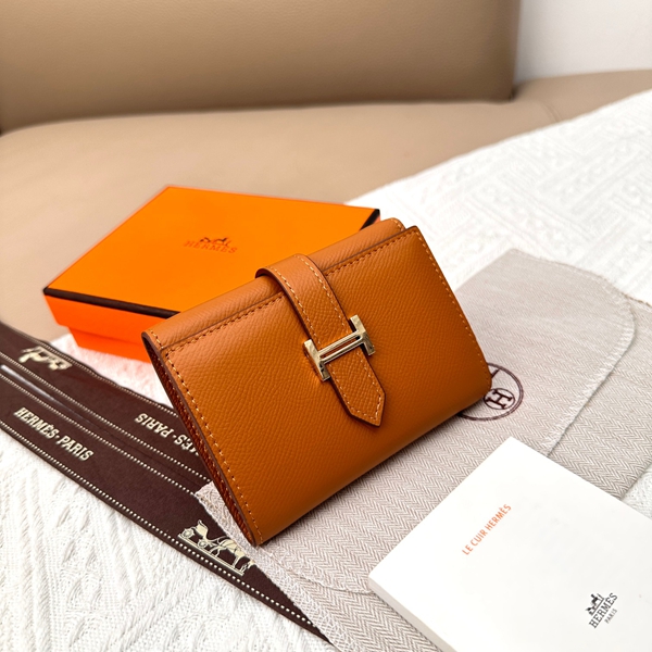 エルメス財布コピー背面デザイン